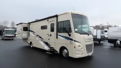 2022 Winnebago Vista