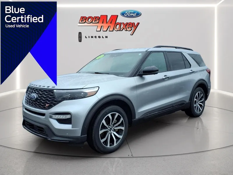 2020 Ford Explorer ST in Silver Metallic — front three-quarter view