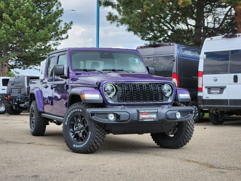 2026 Jeep Gladiator GLADIATOR WILLYS 4X4 in Reign Exterior Paint — front three-quarter view