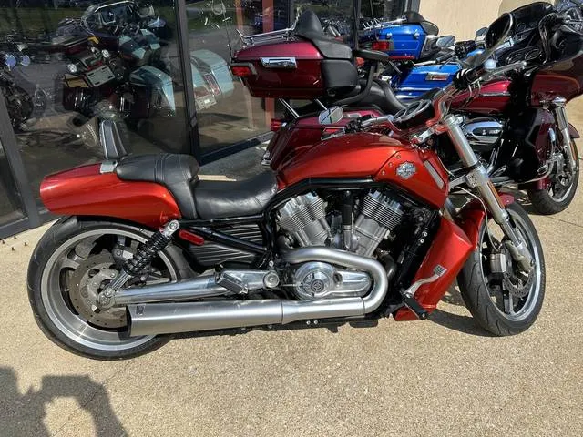 2013 Harley-Davidson® VRSCF - V-Rod Muscle® — front three-quarter view