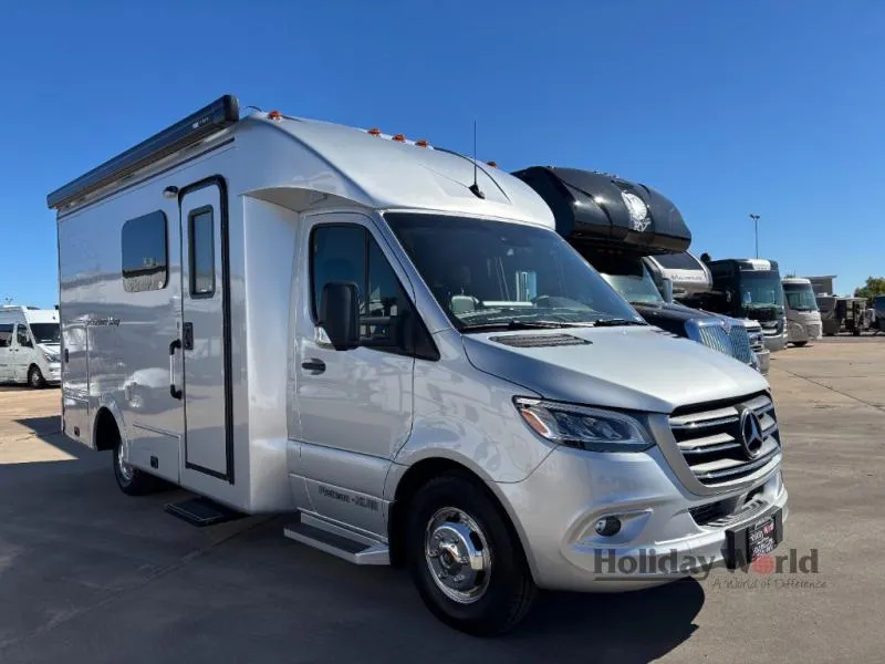 2025 Pleasure-Way PLATEAU XLRB — front three-quarter view