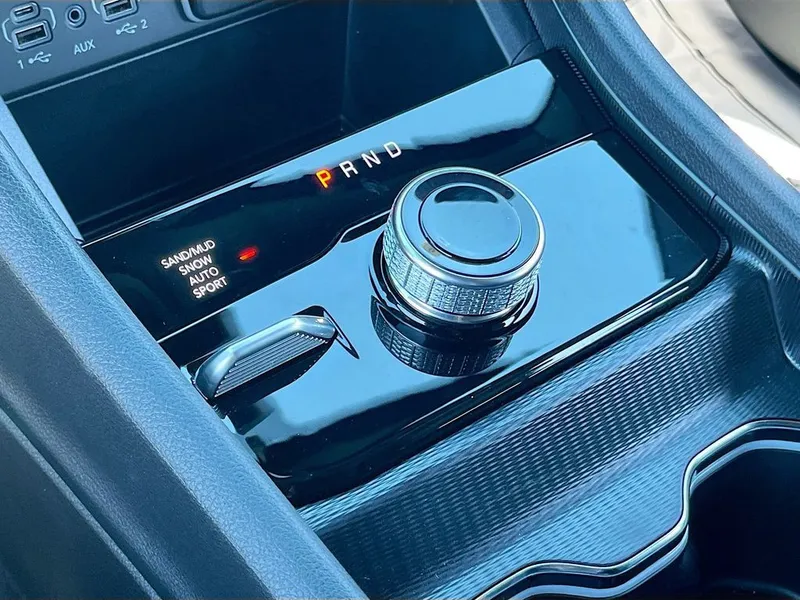 2025 Jeep Grand Cherokee L — photo 17 view