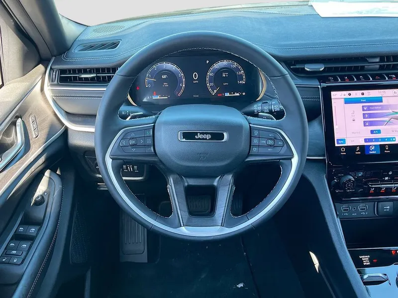 2025 Jeep Grand Cherokee L — photo 21 view
