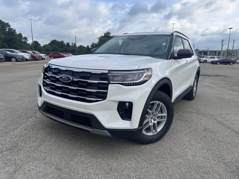 2026 Ford Explorer Active in White Metallic — front three-quarter view