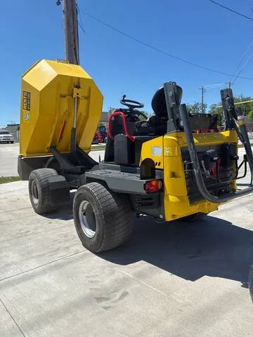 2023 Wacker Neuson DW30 — front three-quarter view
