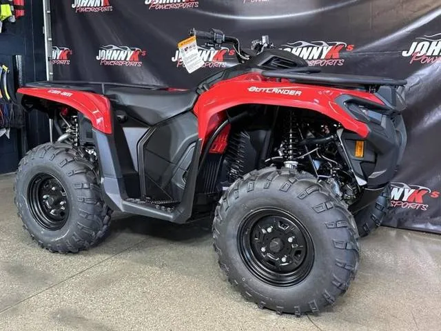 2026 Can-Am® Outlander DPS 700 — front three-quarter view