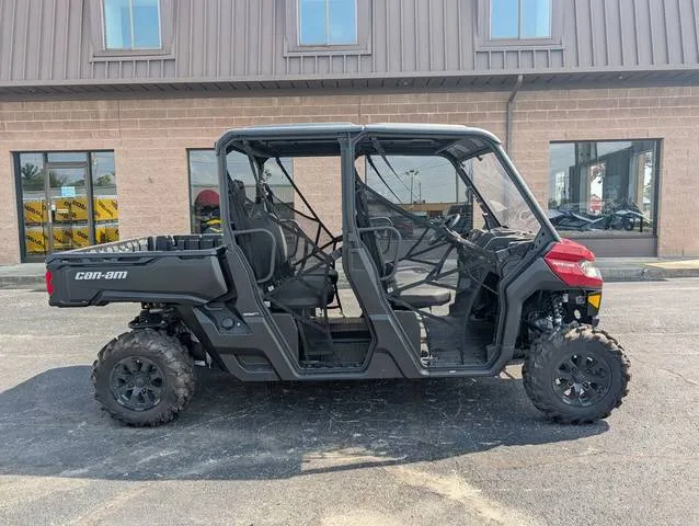 2025 Can-Am® Defender MAX DPS HD10 — front three-quarter view