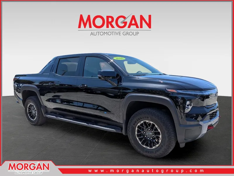 2026 Chevrolet Silverado EV Extended Range Trail Boss in Black — front three-quarter view