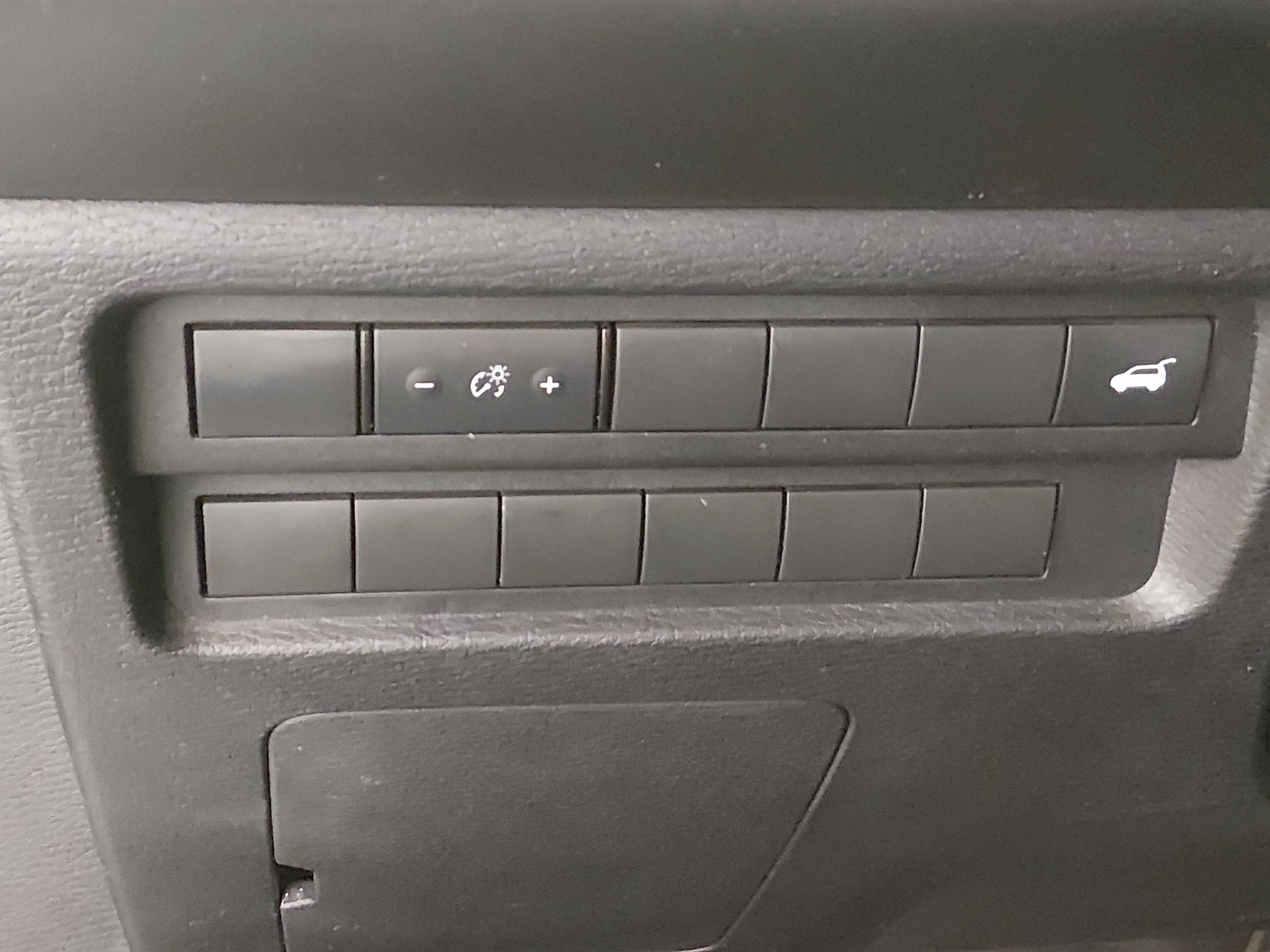 2024 Mitsubishi Outlander — photo 13 view