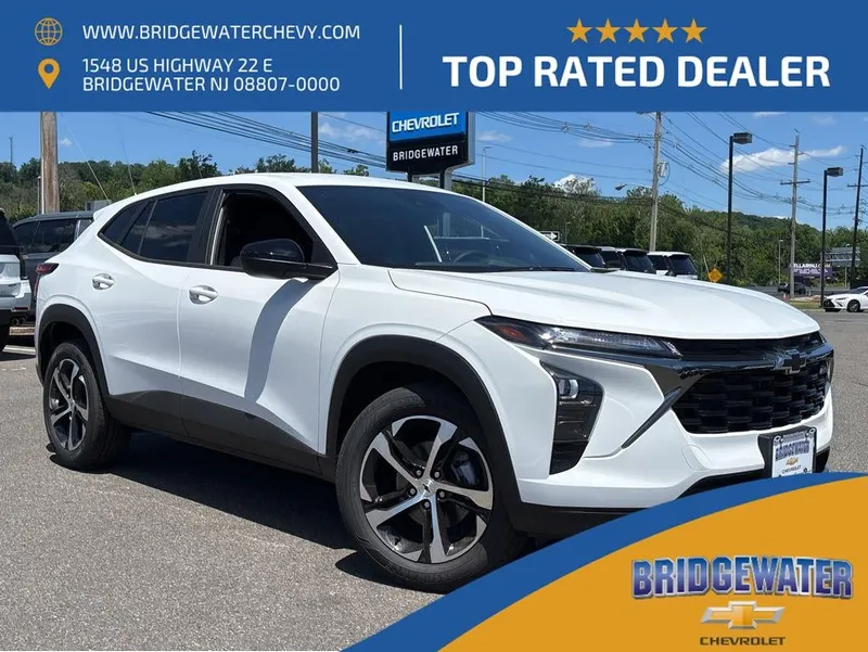 2026 Chevrolet Trax 1RS in Summit White — front three-quarter view