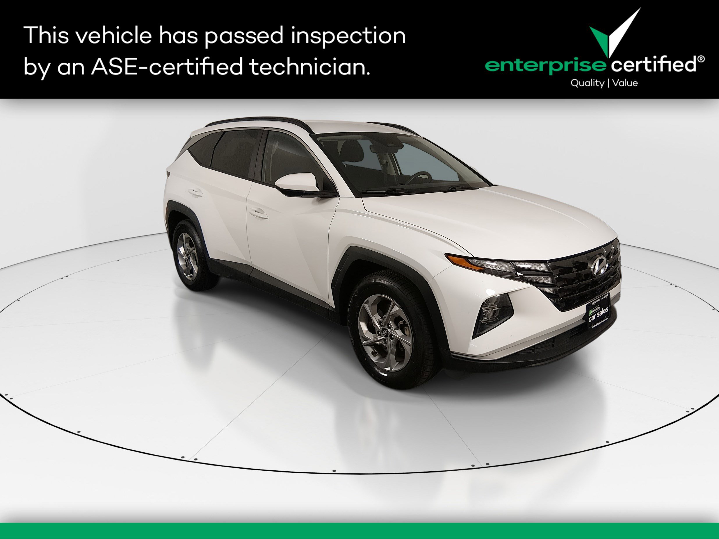 2024 Hyundai Tucson SEL FWD — front three-quarter view