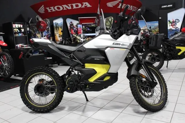 2025 Can-Am® Origin '73 — front three-quarter view