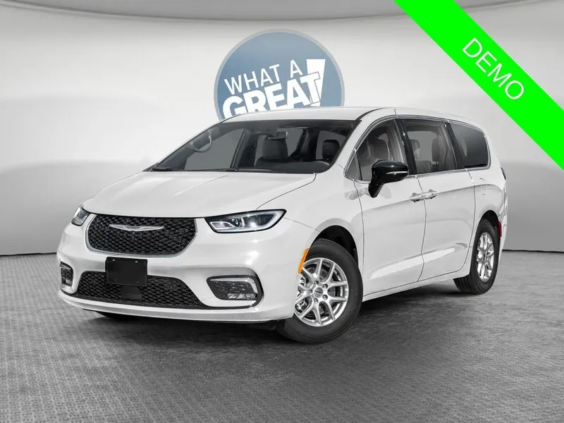 2026 Chrysler Pacifica PACIFICA SELECT AWD in Bright White Clear-Coat Exterior Paint — front three-quarter view