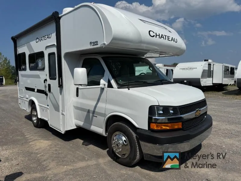 2026 Thor Motor Coach Chateau 19Z — front three-quarter view