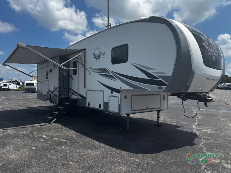 2020 Highland Ridge RV Open Range — front three-quarter view