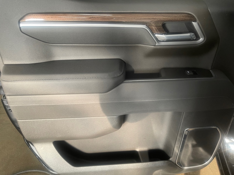 2026 Chevrolet Silverado 1500 — photo 20 view