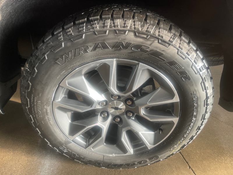 2026 Chevrolet Silverado 1500 — photo 16 view