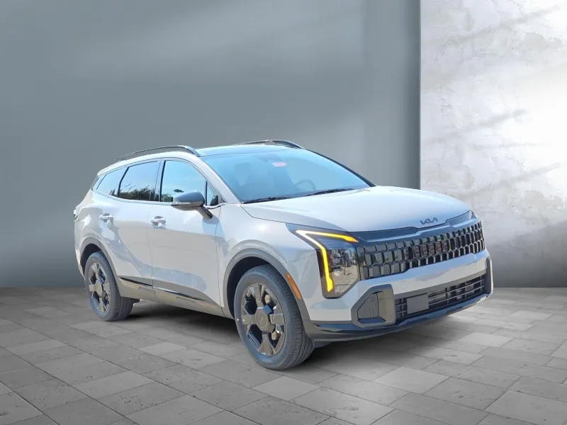 2026 Kia Sportage Hybrid — front three-quarter view