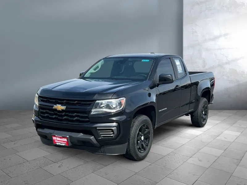 2021 Chevrolet Colorado — front three-quarter view