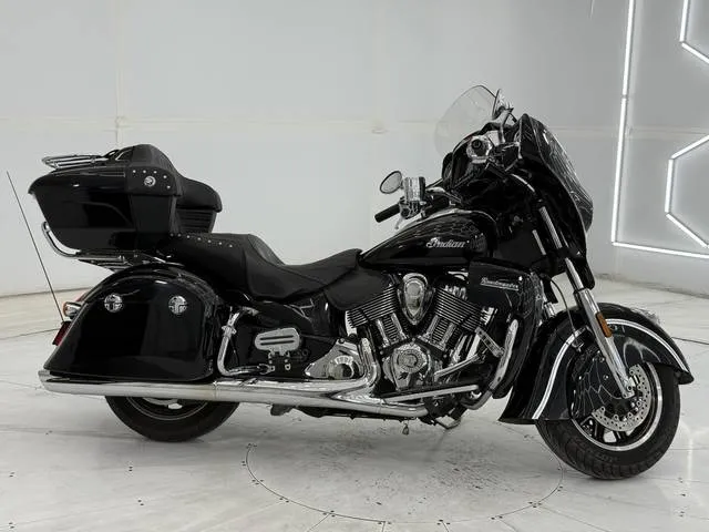 2017 Indian Motorcycle® Roadmaster® Thunder Black — front three-quarter view