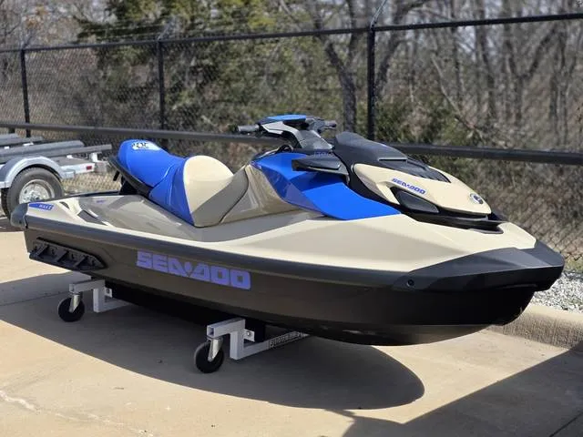 2026 Sea-Doo Wake™ 170 iBR and iDF — front three-quarter view