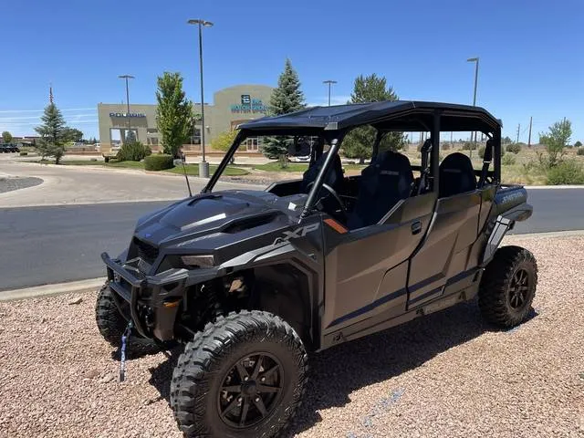 2026 Polaris® General XP 4 1000 Premium