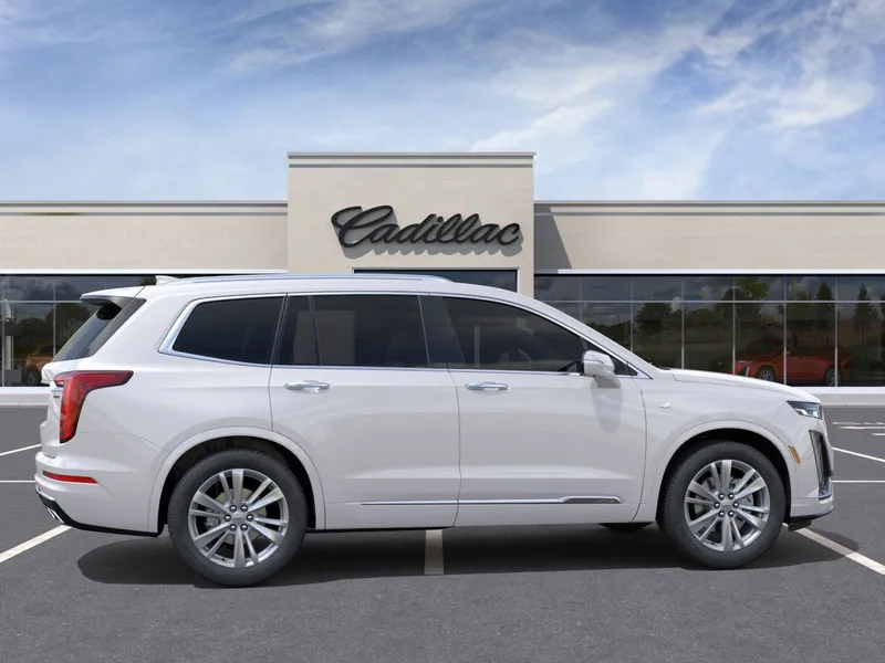 2025 Cadillac XT6 — detail view