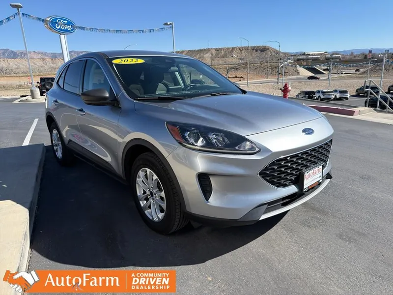 2022 Ford Escape SE in Iconic Silver Metallic — front three-quarter view