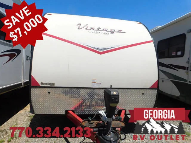 2018 Gulf Stream Vintage Cruiser 23BHS — front three-quarter view