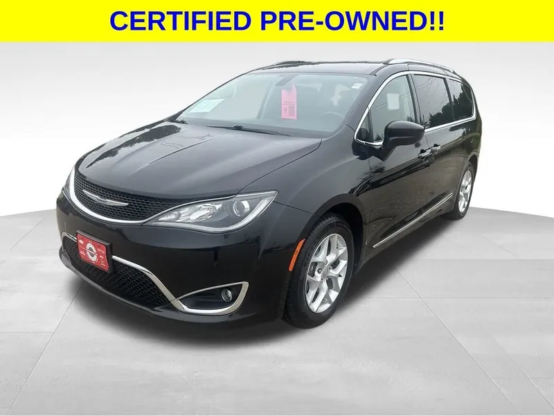 2018 Chrysler Pacifica Touring L Plus in Brilliant Black Crystal Pearlcoat — front three-quarter view