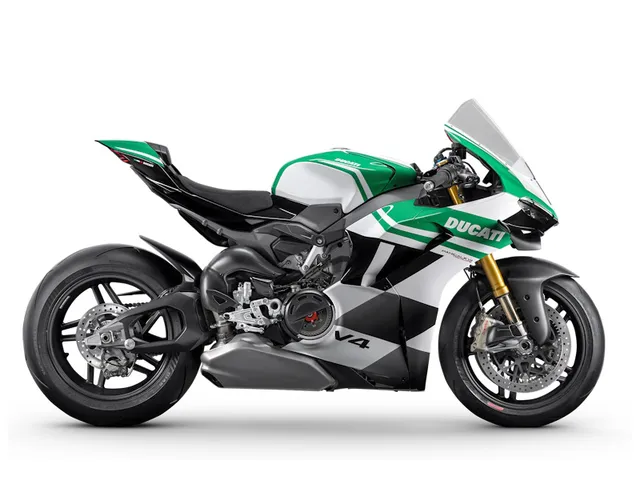 2025 Ducati Panigale V4 Tricolore — front three-quarter view