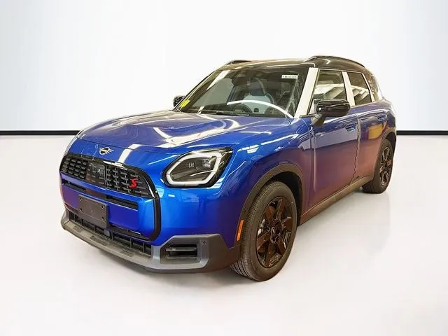 2026 MINI COUNTRYMAN OXFORD EDITION in Blazing Blue Metallic — front three-quarter view
