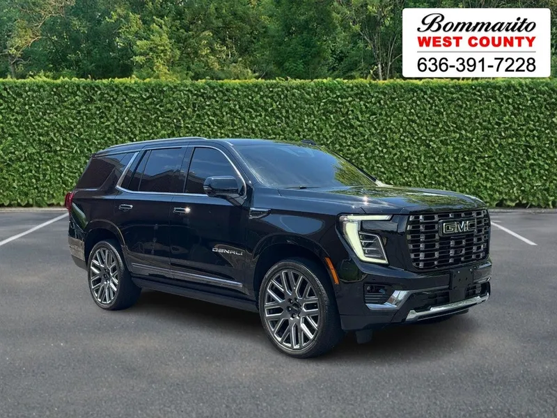 2025 GMC Yukon 4WD 4dr Denali Ultimate in Onyx Black — front three-quarter view