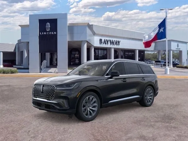 2026 Lincoln Aviator Reserve in Infinite Black Metallic Clearcoat — front three-quarter view