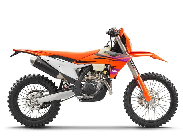2024 KTM 500 XW-F — front three-quarter view