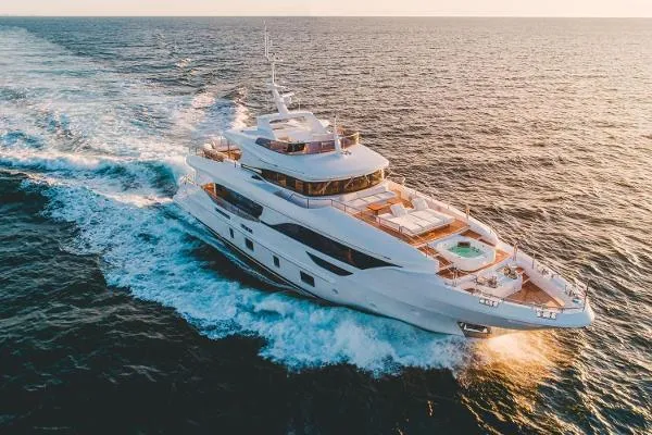 2020 Benetti 95 Delfino — front three-quarter view