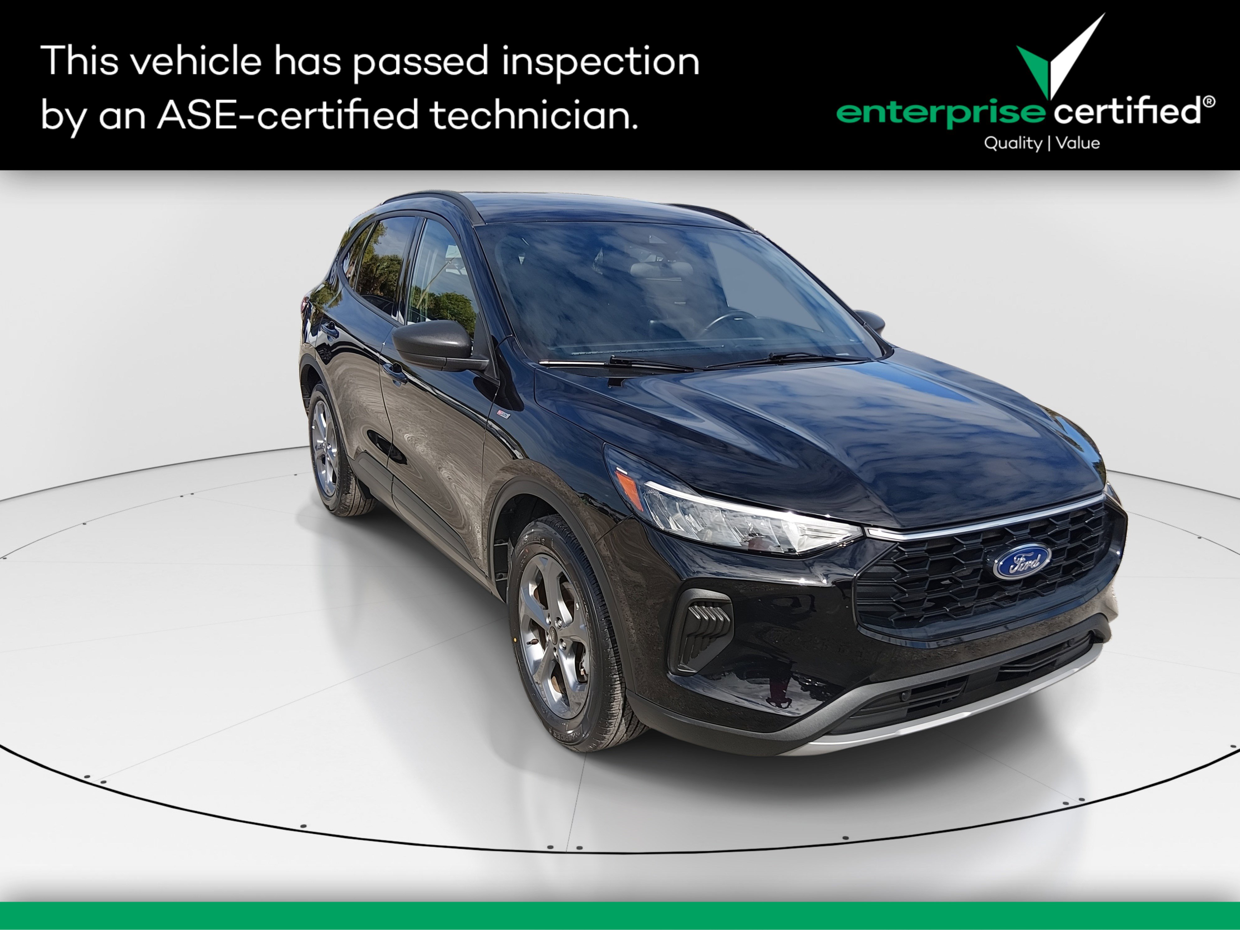 2025 Ford Escape ST-Line FWD — front three-quarter view