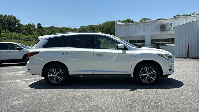 2020 INFINITI QX60 — detail view