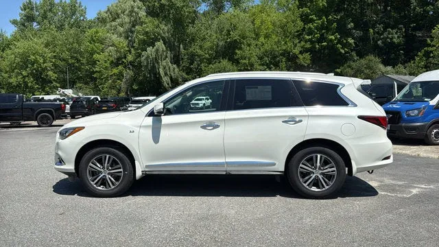 2020 INFINITI QX60 — interior view