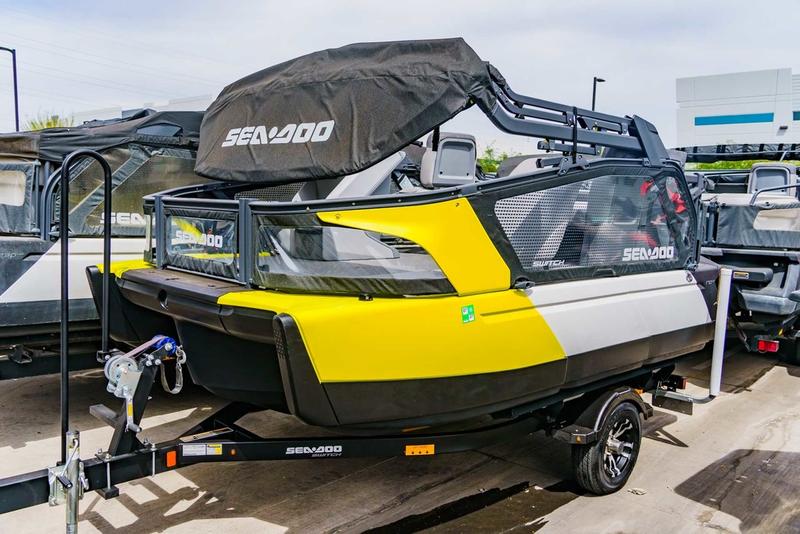 2025 Sea-Doo Switch Sport Compact - 170 hp Painted