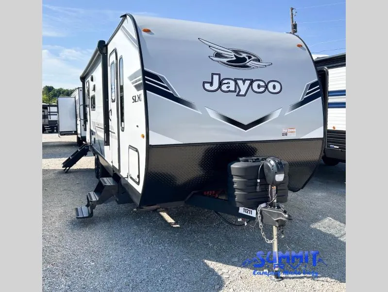 2026 Jayco Jay Flight SLX 262RLS — front three-quarter view