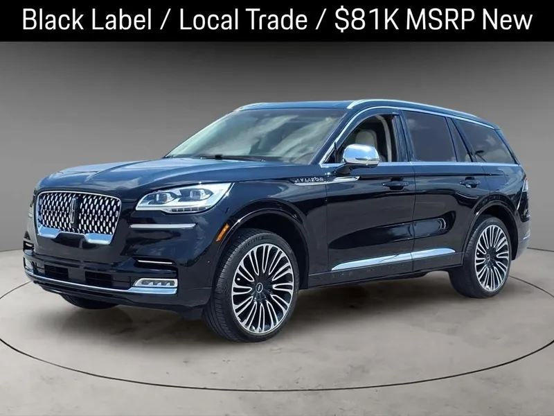 2020 Lincoln Aviator Black Label in Infinite Black Metallic — front three-quarter view