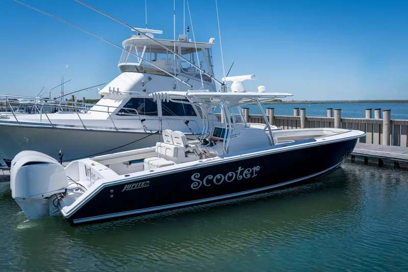 2013 Jupiter 34 FS — front three-quarter view
