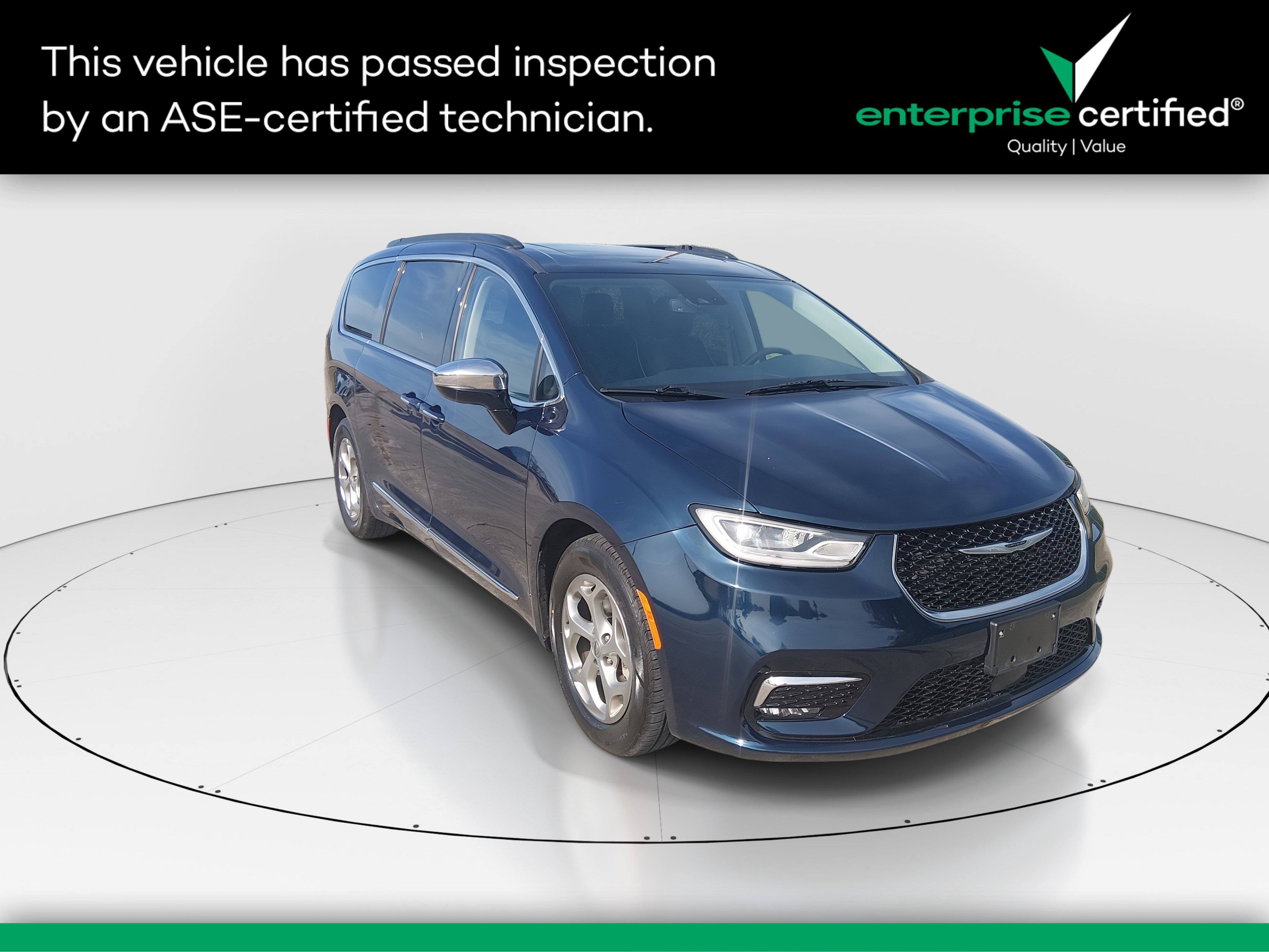 2023 Chrysler Pacifica Limited FWD — front three-quarter view