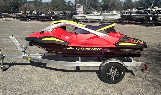 2026 Yamaha JetBlaster PRO 2-Up — front three-quarter view