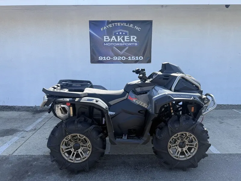 2026 Can-Am Outlander X mr 850 — front three-quarter view
