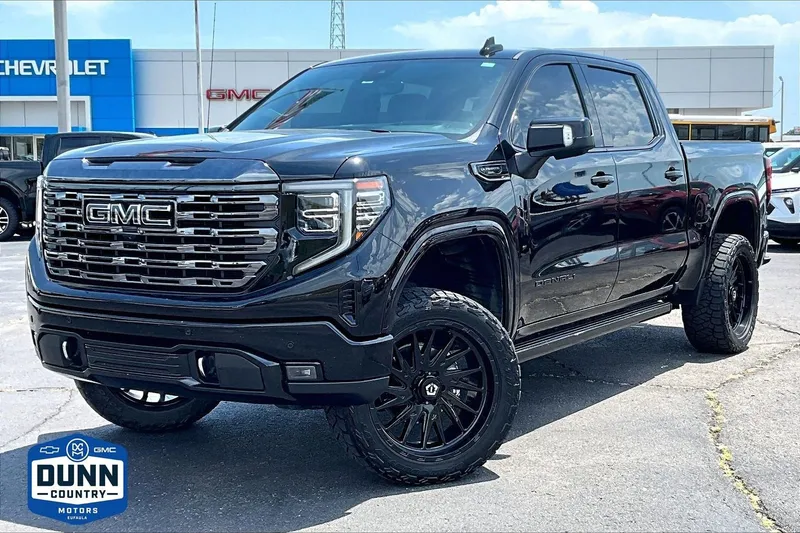 2024 GMC Sierra 1500 Denali Ultimate in Onyx Black — front three-quarter view