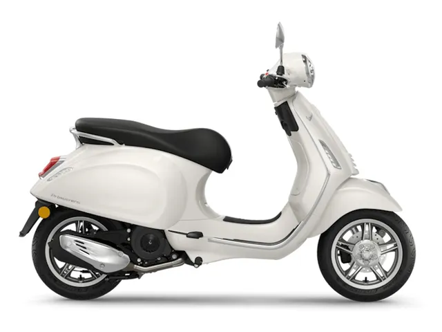 2024 Vespa Primavera 150 — front three-quarter view
