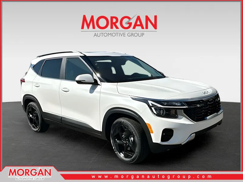 2026 Kia Seltos EX in White — front three-quarter view