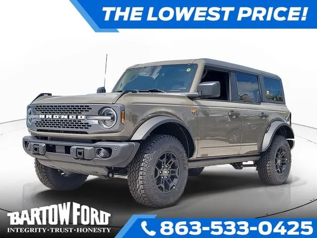 2026 Ford Bronco Badlands in Gray — front three-quarter view